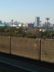 �d�Ԃ̃z�[���ɂāc